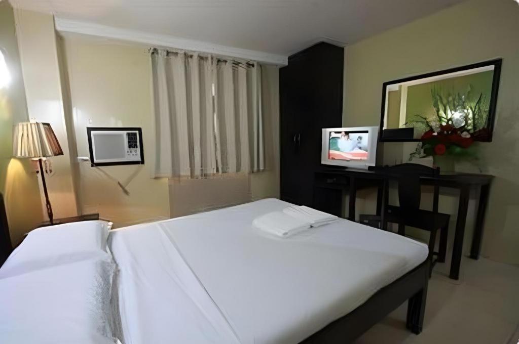Sampaguita Suites Plaza Garcia Cebú Exterior foto